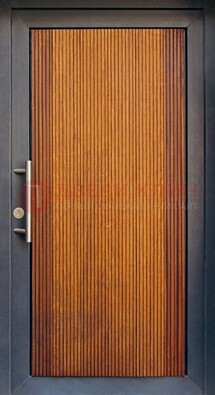 Коричневая входная дверь c МДФ панелью ЧД-03 в частный дом в Котельниках