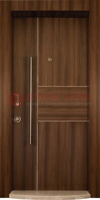 Коричневая входная дверь c МДФ панелью ЧД-12 в частный дом в Котельниках