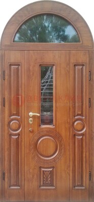 Двустворчатая железная дверь МДФ со стеклом в форме арки ДА-52 в Котельниках