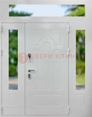 Белая стальная дверь порошок со стеклом и фрамугами ДФГ-11 в Котельниках