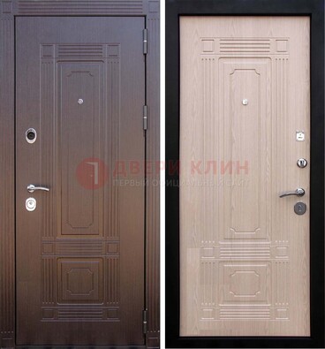 Коричневая входная дверь с МДФ ДМ-173 для кирпичного дома в Котельниках