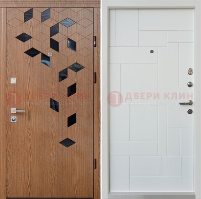 Коричневая металлическая дверь МДФ внутри белого цвета ДМ-256 в Котельниках