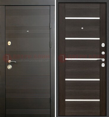 Черная металлическая входная дверь и внутри коричневый МДФ ДМ-301 в Котельниках