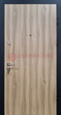 Светлая металлическая дверь с МДФ ДМ-340 в Котельниках