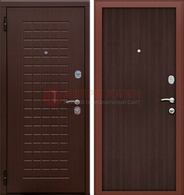 Коричневая металлическая дверь с МДФ ДМ-78 в квартиру в Коломне