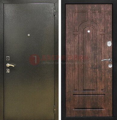 Темно-серая металлическая дверь с порошковым покрытием и МДФ коричневая ДП-292 в Котельниках