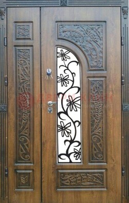 Морозостойкая металлическая парадная дверь ДПР-12 в Саратове