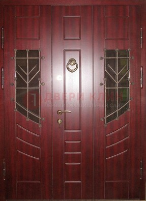 Парадная дверь со вставками из стекла и ковки ДПР-34 в загородный дом в Видном