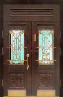 Парадная дверь со вставками из стекла и ковки ДПР-43 для каркасного дома 