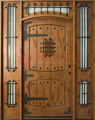 Парадная дверь с коваными элементами ДПР-68 в коттедж 