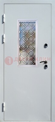 Серая металлическая дверь со стеклом и ковкой ДС-75 в Котельниках