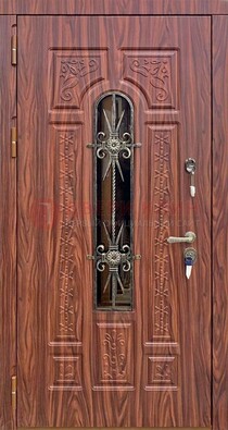 Одностворчатая железная дверь со стеклом и ковкой ДСК-126 в Талдоме