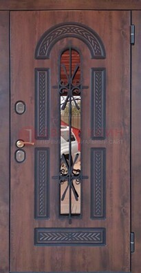 Железная дверь со стеклом и ковкой и узором ДСК-150 в Севастополе