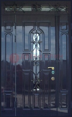 Глянцевая полуторная дверь Винорит стекло и ковка ДСК-275 в Кубинке