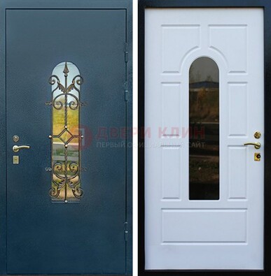 Входная дверь Дверь со стеклом и ковкой ДСК-71 для кирпичного дома в Апрелевке