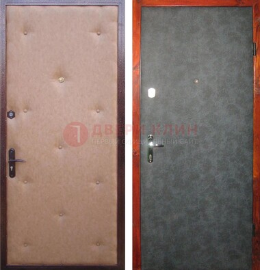 Светлая металлическая дверь с винилискожей ДВ-5 в Сосновый Бор