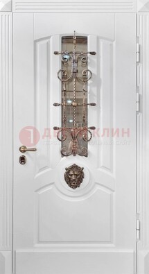 Белая металлическая дверь с виноритом и стеклом с ковкой ДВТ-165 в Севастополе