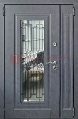 Серая стальная дверь Винорит со стеклом и ковкой ПЛ-29 в Котельниках