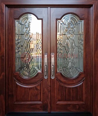 Классическая железная дверь с массивом дуба для входа ВЖ-23 в Котельниках